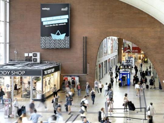 德國(guó)車(chē)站廣告